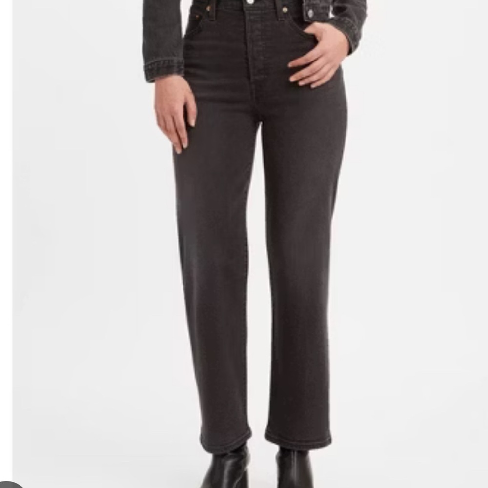 Levi’s Low Pro Straight Women's Black Jeans - Picture 2 of 7